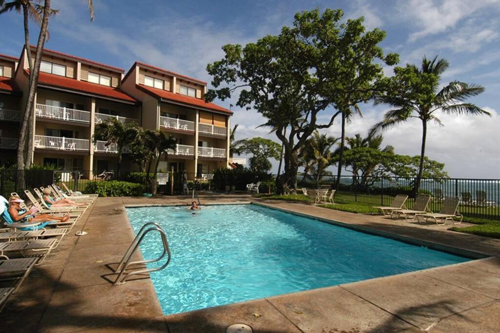 Сasa de vacaciones 1br At Oceanfront Kapaa Shore *